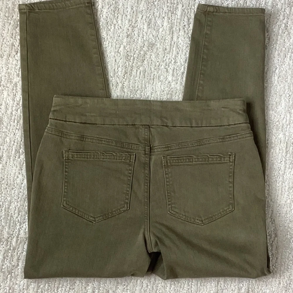Chico’s Denim Pull On Ankle Jeggings in Olive Size 4 Safari Chic Modern Utility